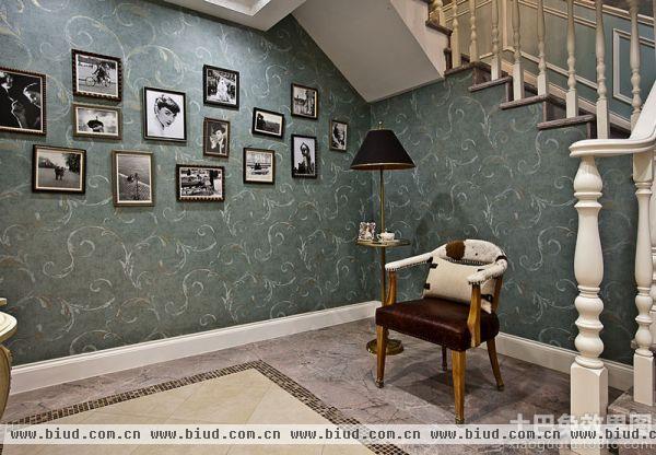 古典风格楼梯间相片墙图片