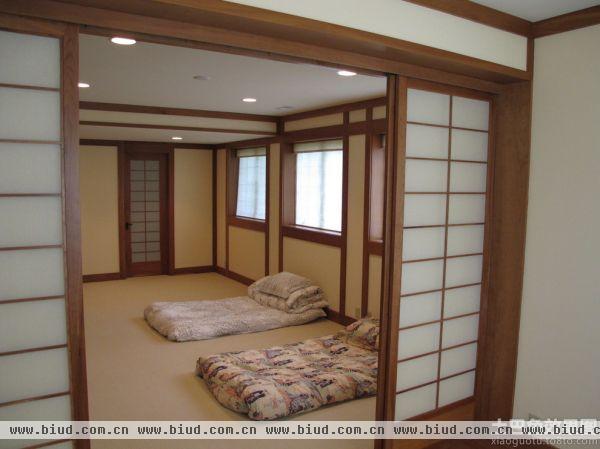 日式复式风格卧室效果图