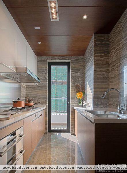 现代美式家装狭长厨房装修效果图