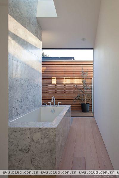 日式复式住房浴室装修设计