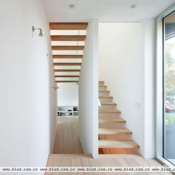 日式复式风格木楼梯效果图