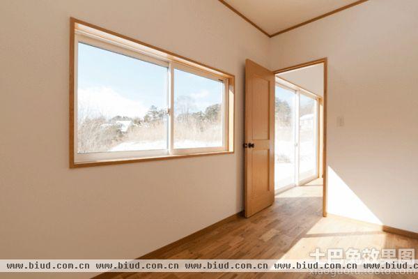 日式家装室内走廊窗户图片
