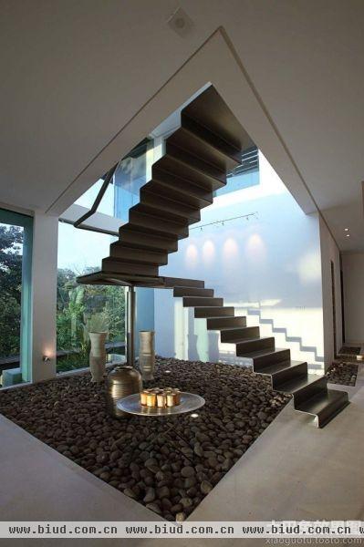 家装创意风格室内楼梯效果图