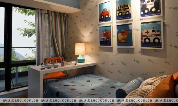 豪庭装饰设计师尤其擅长色彩运用，将卧室装点得十分温馨。