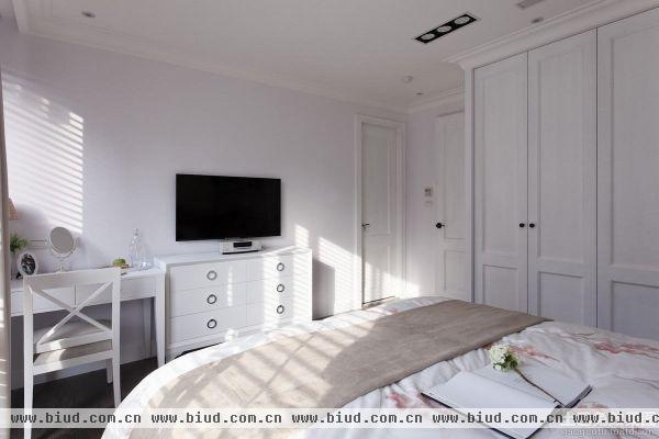 北欧风格家庭装修卧室电视柜图片