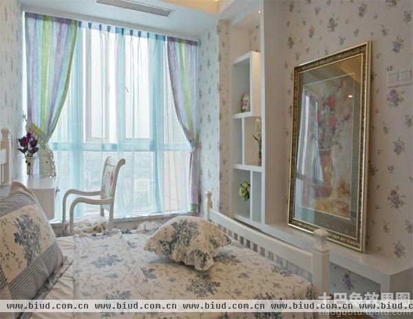 田园风格温馨卧室窗帘图片
