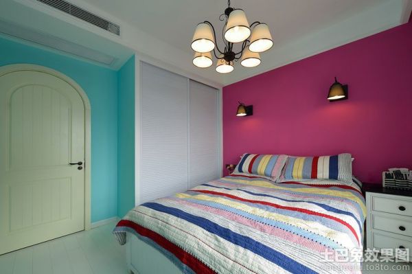 地中海公寓卧室墙面色彩搭配