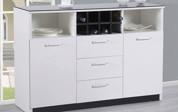 一体式碗柜，黑白色的经典搭配，大面积的收纳功能要让厨房干净又整洁。