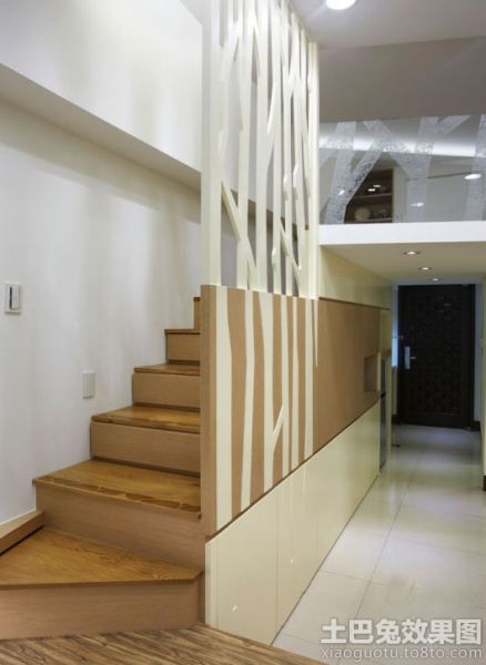 日式loft公寓木楼梯装修图片
