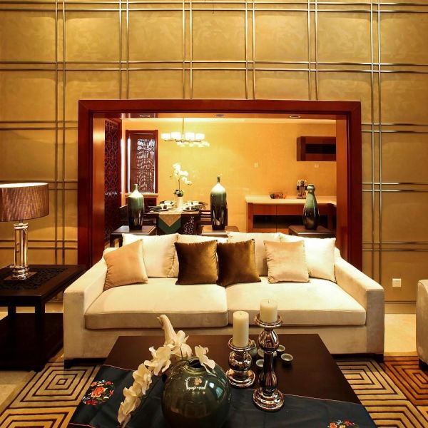2.对称之美在于平衡，材质与色彩的完整和谐，家具形式与风格的匹配度。