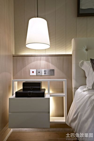 简欧风格家庭设计卧室床头灯具图片