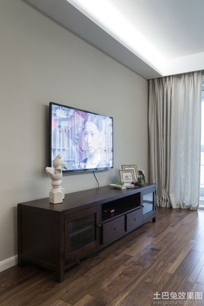 美式卧室简易电视背景墙设计图片