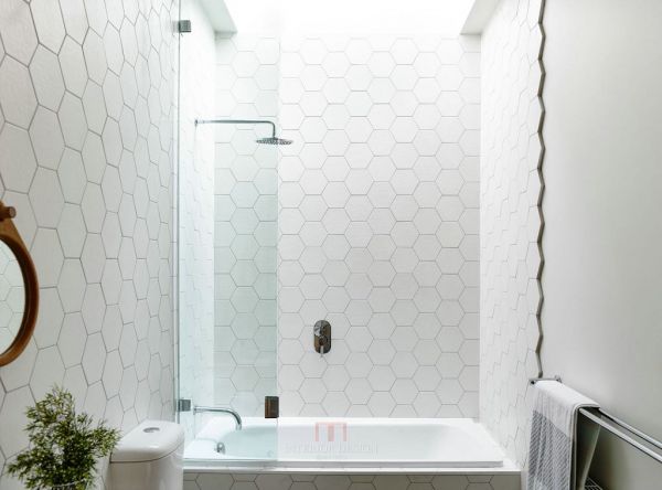 2015家庭装修设计卫生间浴池图片