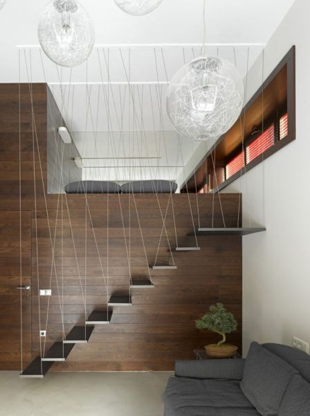 简约复式住房楼梯设计图片