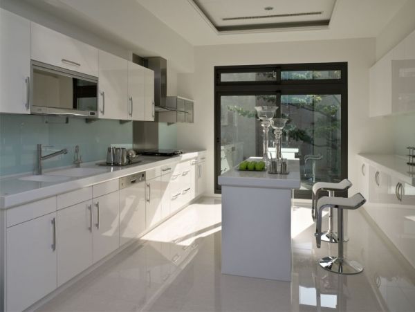 120平米三居室现代风格厨房装修效果图