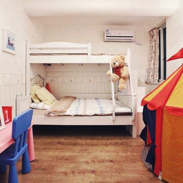 北欧风格儿童房上下床设计装修