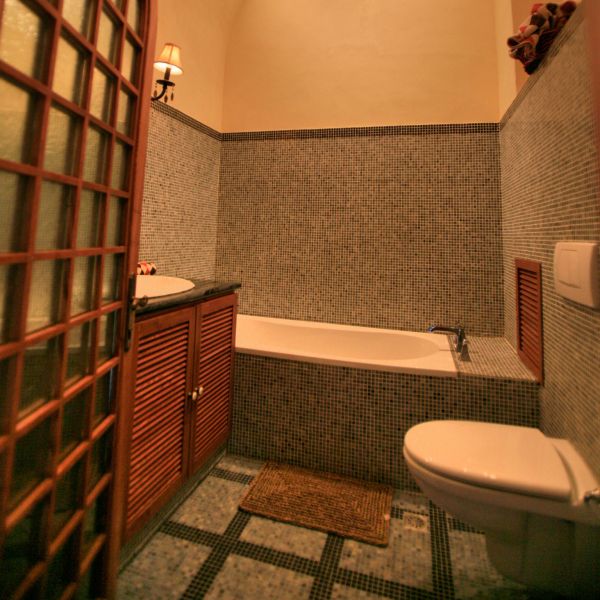 东南亚风格浴室背景墙设计