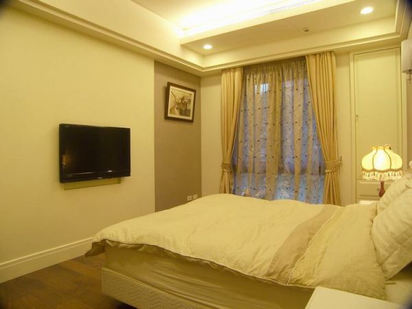 典雅现代风格三居卧室装修图片