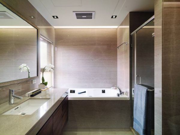 现代风格一居室卫生间装修图片
