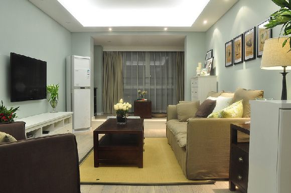 这是一套美式风格家装案例效果图，整个设计为浅色为设计主调，浅绿色墙面配上白色灯光，给人简洁舒适的感受。浅棕色沙发配上深色茶几，让空间弥漫着自由无拘无束的味道。