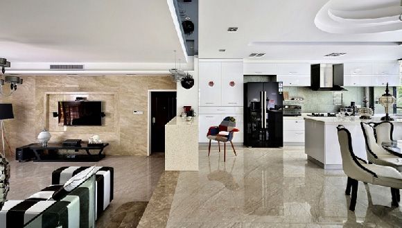 现代简约风格案例是以黑灰咖白色为主装饰而成，整个空间营造了简约寂静之感的环境氛围，同时极简的装饰设计，讲究一切从实用性出发。而且原木为材质打造的家居，有一种自然舒适之感。