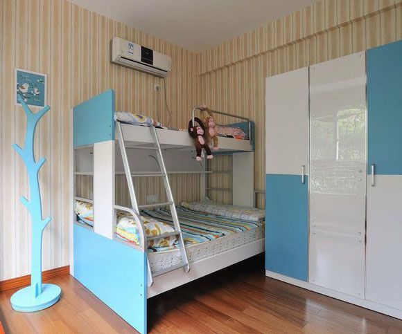 简约清新的儿童房设计，收纳功能强，简单而巧妙的设计给小朋友一个快乐轻松简单的成长环境。