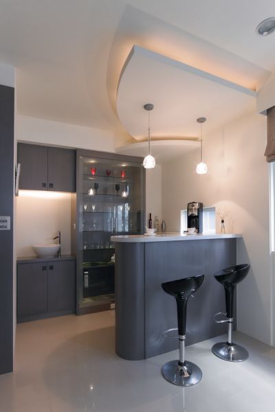 2015现代开放式厨房整体厨柜带吧台图片