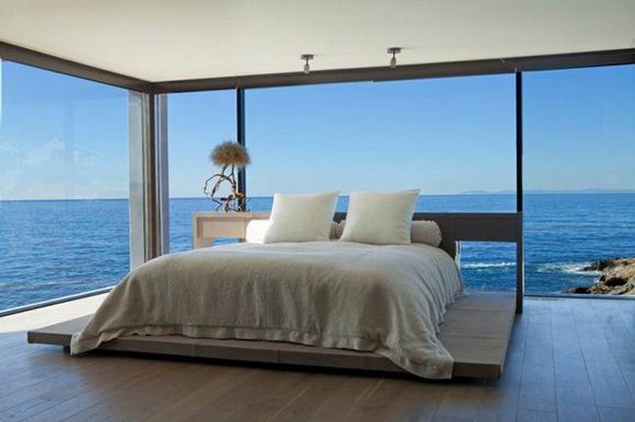 见过这样超强视野的卧室吗？是不是秒杀了一切的海景房，山景房？