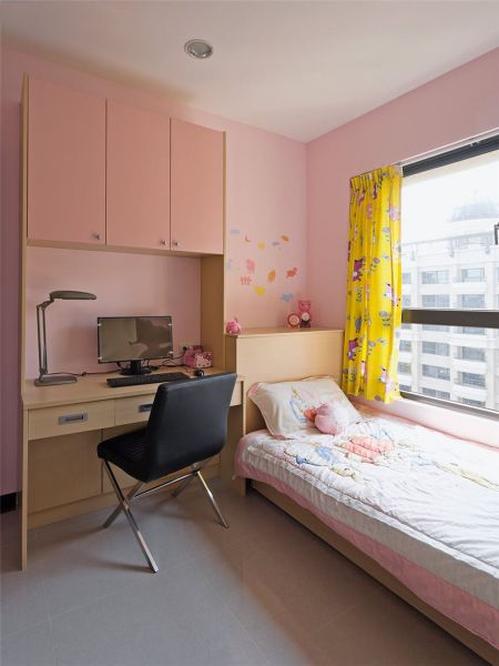 现代可爱粉色儿童房装修案例