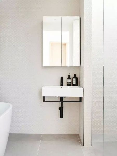 简洁风格整体浴柜设计
