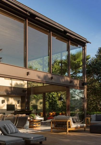 现代玻璃钢结构巴西豪华别墅设计