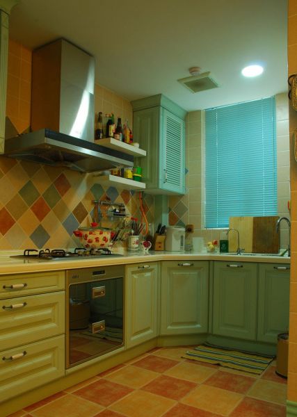 北美风格别墅厨房室内效果图片