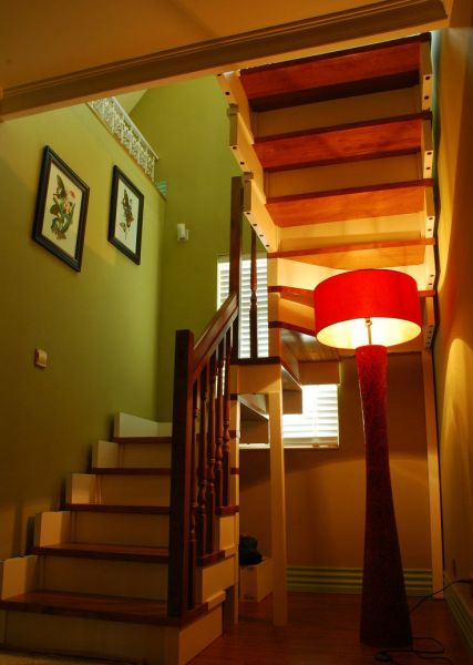 北美风格家居楼梯室内效果图片