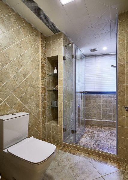 美式现代家装卫生间效果图片