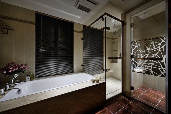 美式设计卫生间浴池效果图