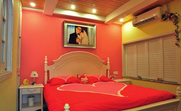红色喜庆地中海风格卧室设计