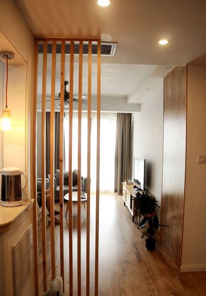 日式风格小户型室内隔断设计图片