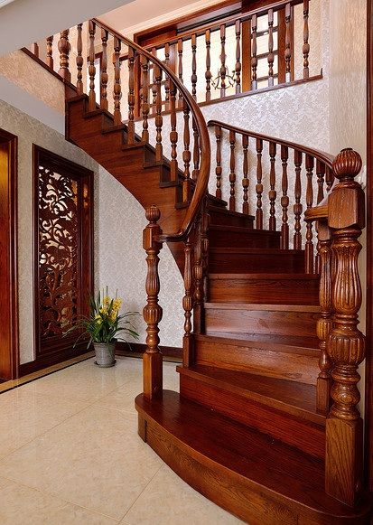 古典欧式实木楼梯设计案例