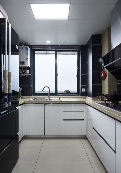 现代小户型设计厨房室内效果图