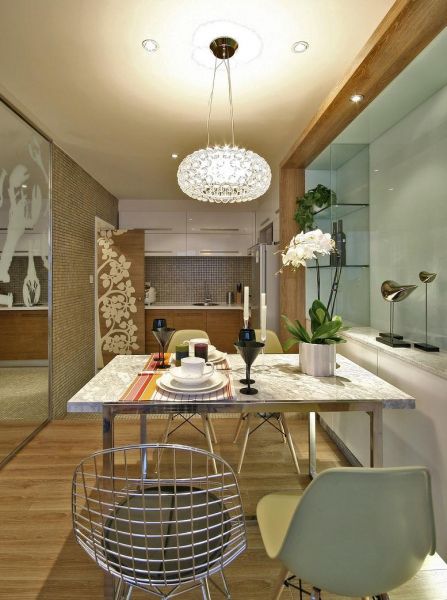 现代风格餐厅家居装饰设计效果图