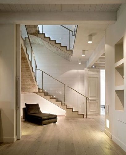 复古简欧设计别墅室内楼梯效果图
