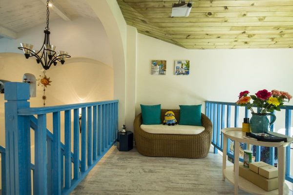 地中海风格复式家居休闲区图片