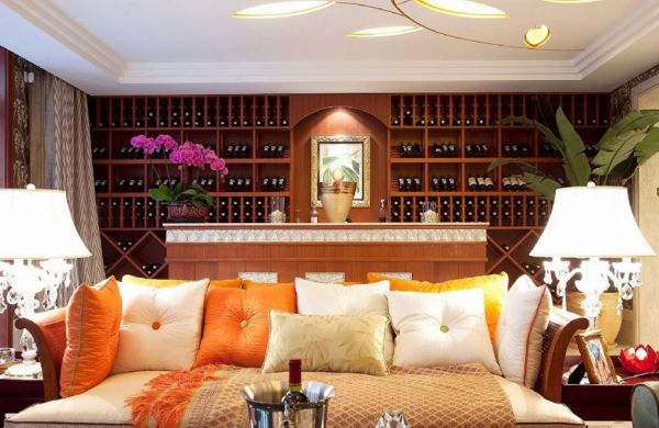 东南亚风格室内装饰实木酒柜图片