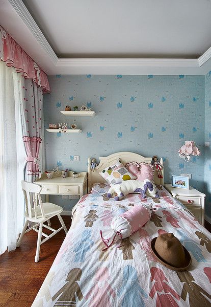 粉蓝可爱美式儿童房