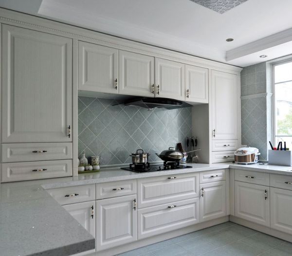 简欧风格室内厨房设计装修效果图片