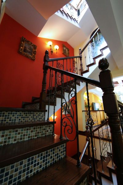 地中海风格设计家居楼梯装饰效果图片