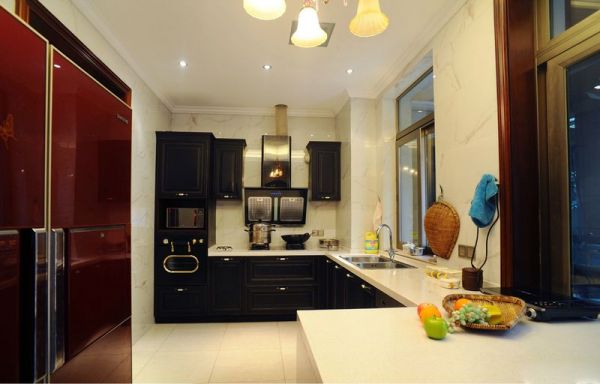 简欧风格室内厨房设计装饰效果图片