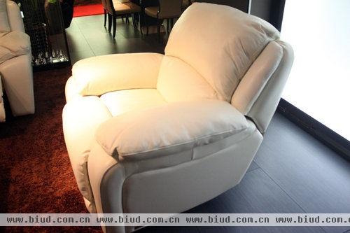 家居坐享头等舱 4款芝华仕功能型皮沙发