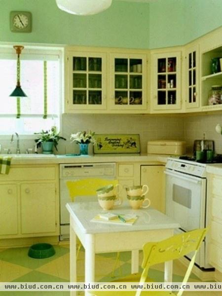 高温下的清新凉意 44款黄绿色厨房设计（图）