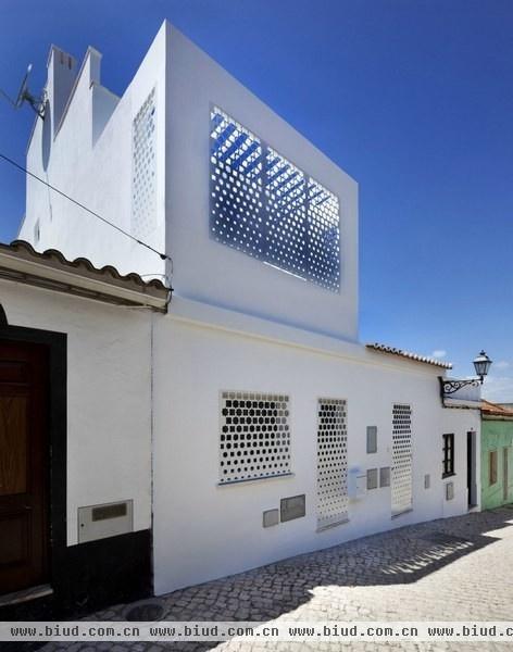 葡萄牙现代风格与复古元素融合的住宅（图）